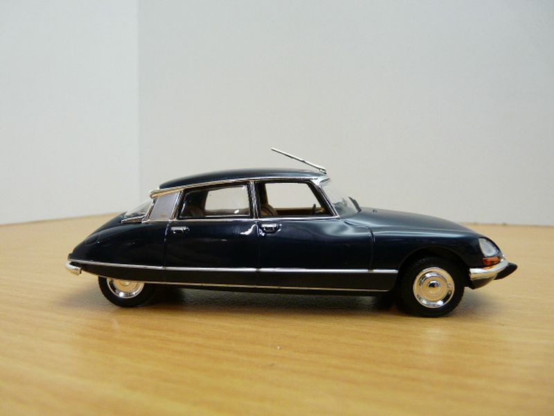 CITROEN DS23 PALLAS injection bleu Orient 1/43