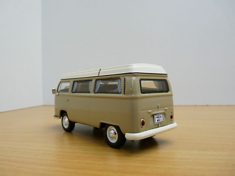 Vendu totalement neuf en boite, visitez notre boutique et diminuez les 
