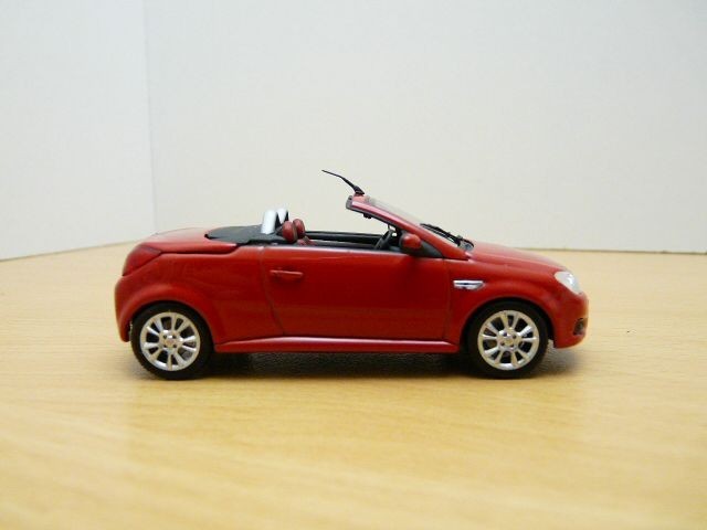 Opel Tigra TwinTop レッド OPEL TIGRA Twin Top rouge 1/43 | eBay