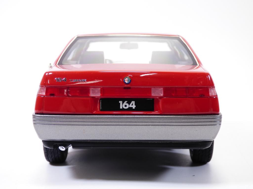 ALFA ROMEO 164 Twin Spark rouge 1/18 1991 Norev 187866 3551091878667 V6 Turbo 2.0l