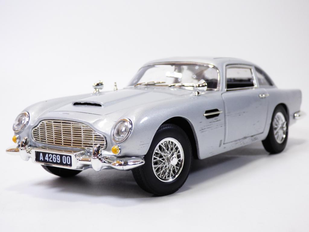 Aston Martin DB5 Film James Bond No Time To Die 1/18 Salie-image