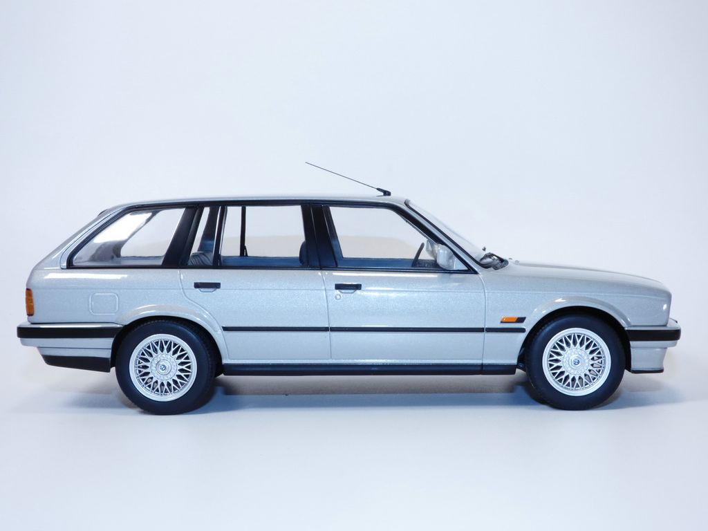 BMW 325i Touring break gris métallisé 1/18 E30 | eBay BMW 325i Touring break gris métallisé 1/18 E30 | eBay