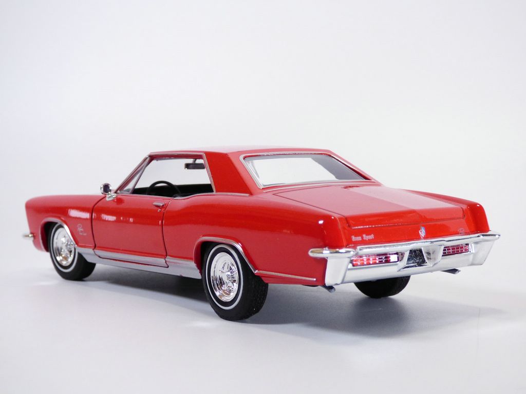 BUICK RIVIERA Gran Sport rouge 1965 1/24 4891761240721| eBay