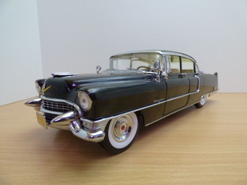Cadillac Fleetwood Series 60 edición limitada de película nero parrain 1 18 Cadillac Fleetwood Series 60 edición limitada de película nero parrain 1 18