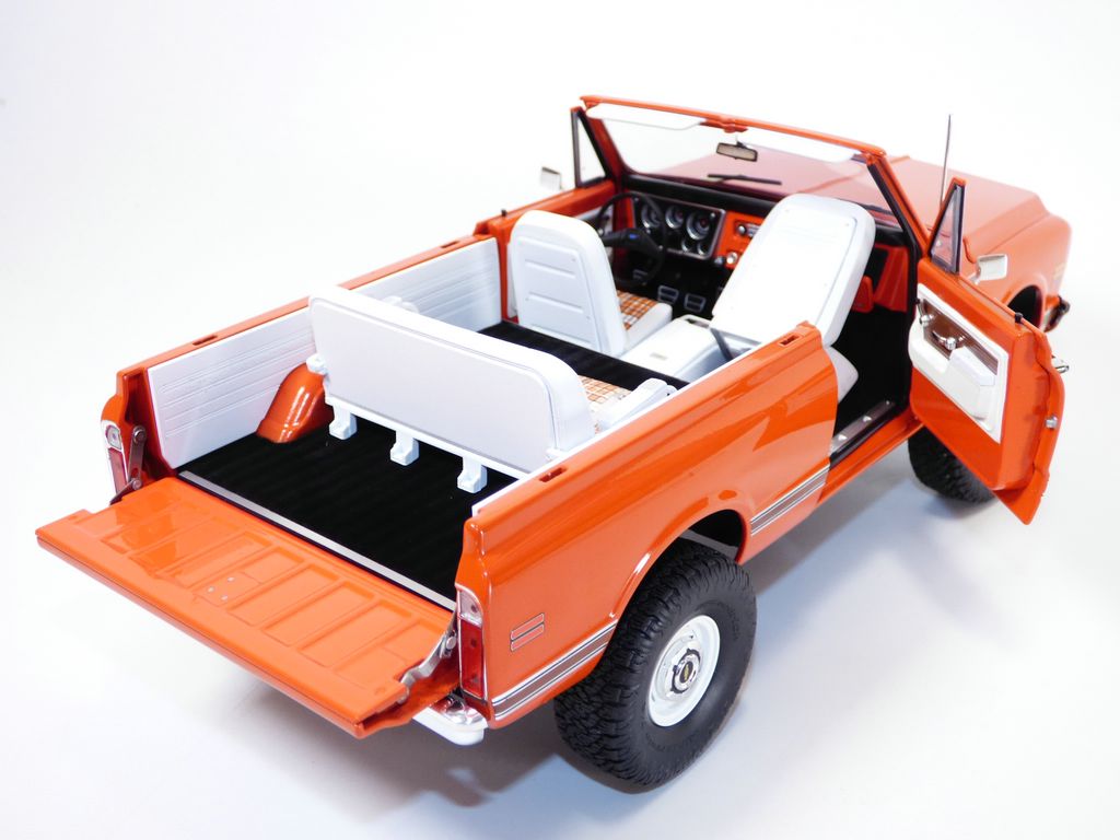 CHEVROLET BLAZER K5 HIGHLANDER edition orange 1/18 | eBay