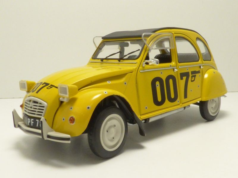 citroen 2cv james bond 007