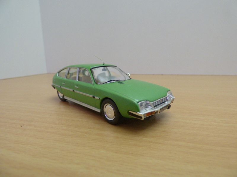 Minichamps 1:43 - 1 - Modellauto - Citroën CX Prestige 1982 - Vert