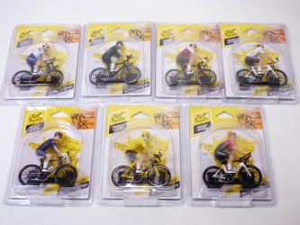Pack de 4 cyclistes du TOUR DE FRANCE 2022 1/18 Solido S1809906 3663506017247 Maillot jaune a pois vert & blanc B0BTB93M89