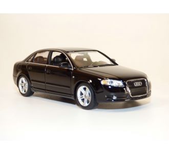 AUDI A4 BERLINE 2004 NOIR 1/43 MINICHAMPS MAXICHAMPS 940014400 4012138169692 BLACK SCHWARTZ NERO NEGRO