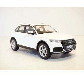 AUDI Q5 BLANC 1/43 I-SCALE 501.16.056.31 WHITE WEISS BLANCO BIANCO 2016 2160000044577 B01N0EOB35 5011605631