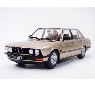 FORD GRAN TORINO sport vert 1/18 1972 Film Clint Eastwood Ixo 18CMC185.22 4895102350612