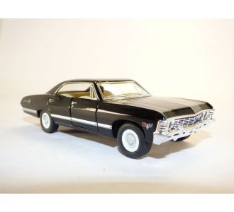 CHEVROLET IMPALA 1967 SPORT SEDAN NOIR 1/43 KINSMART KT5418WBK 4897000272041