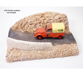 DIORAMA route montagne goudronné 1/43