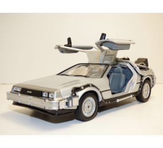 DMC DELOREAN FILM RETOUR VERS LE FUTUR 2 II TIME MACHINE 1/24 WELLY 22441W8 DE LOREAN MACHINE A REMONTER LE TEMPS 1985 4891761124410 B000256TD0