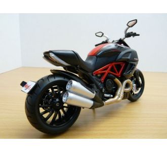 Maisto ducati diavel carbon deals