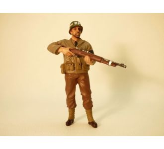 FIGURINE SOLDAT AMERICAIN POLICE MILITAIRE USA WWII WW2 1/18 American Diorama 77417 699618774177 SECONDE GUERRE MONDIALE FUSIL SOLDIER WITH RIFLE SOLDIER III B01NBBX96U