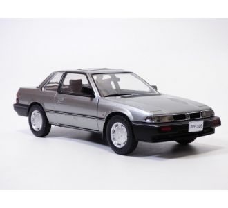 RENAULT ESTAFETTE réhaussée orange 1-24 WhiteBox 124053 4052176963579 1968