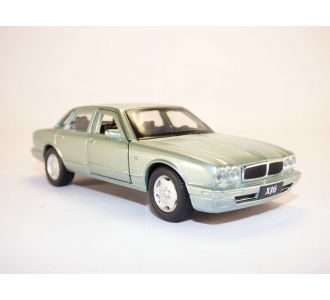 JAGUAR XJ6 VERT METAL SEAFROST 1995 1/36 X300 TAYUMO 36100024 8945005585058 MINIATURE MODELE REDUIT