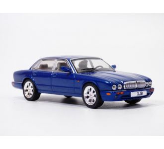 JAGUAR XJ8 bleu 1998 1/43 X300 X308 Ixo CLC588N22 4895102344031