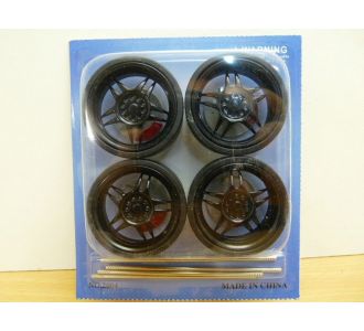 SET DE 4 JANTES TUNING NOIR 1/18 + PNEUS TAILLE BASSE ACCESSOIRE DIORAMA 1/18 WHEELS 2004 N°10