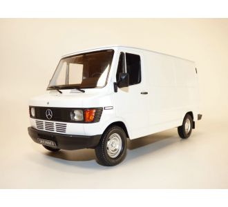 MERCEDES 208D utilitaire tolé blanc 1/18