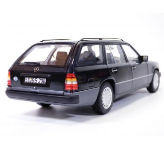 MERCEDES 300D break noir1/18 W124 S124 300 Diesel Model T