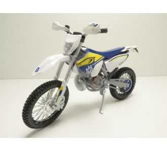 MOTO HUSQVARNA FE501 ENDURO 1/12 MAISTO 31101 20-16921 BLEU ET BLANC 2017 090159311010