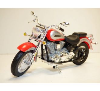 MOTO YAMAHA ROAD STAR 2001 MAISTO 39300 SILVER AND RED 0743181674249 B01L364QZE