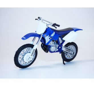 Moto cross YAMAHA YZ250 bleu 2004 1/18 MotorMax 438