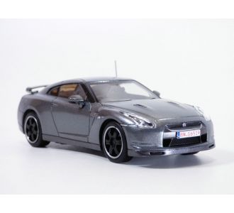NISSAN SKYLINE GTR R35 SpecV Nurburgring Test car 1/43 Kyosho 3742NU 4548565149186 B003XJ44VQ
