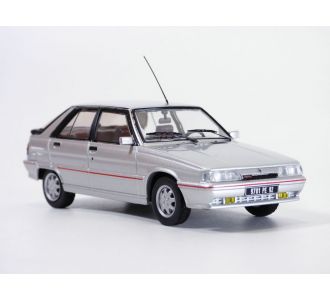 RENAULT 11 - R11 TURBO gris métallisé 5 portes 1988 1/43 Odeon 158 4895102339372