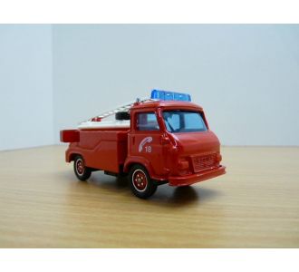 Camion SAVIEM SG2 SAPEURS POMPIER 1ER SECOURS 1/50 SOLIDO 2101 1971