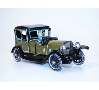 Voiture type LANDAULET en tole à clef