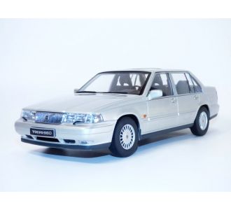 VOLVO 960 gris métallisé 1/18 1996 T9-1800301 Triple 9