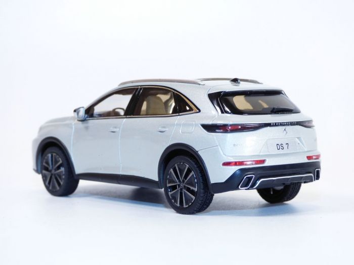 CITROEN DS7 perle Cristal 2022 1/43 Norev 170051