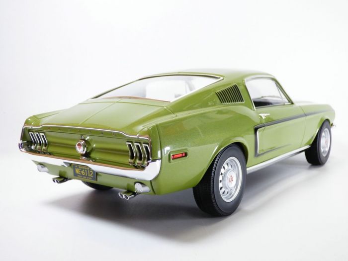 Voiture mustang miniature 2025