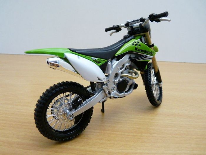 MOTO KAWASAKI KX450F vert noir 1 12