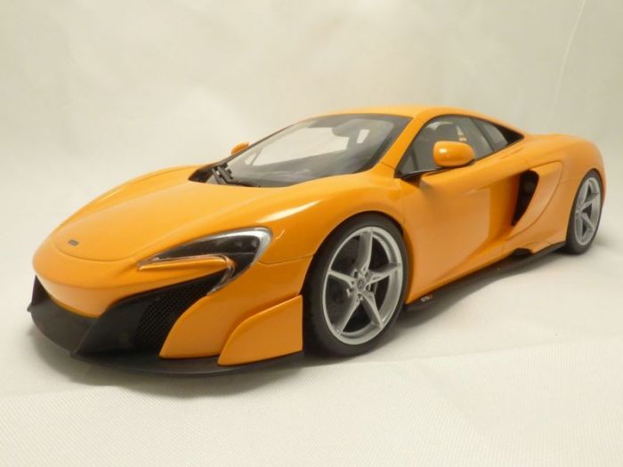 MAC LAREN 675LT orange 1 18