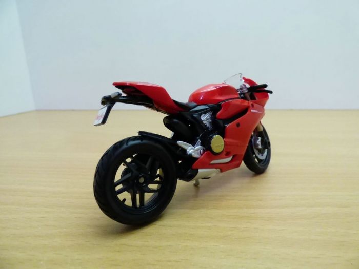 Maisto ducati 1199 2025
