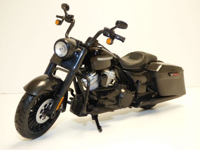 HARLEY DAVIDSON ROAD KING SPECIAL noir 1 12