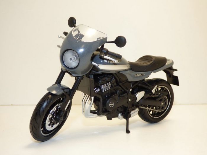 Moto KAWASAKI Z900RS cafe gris 1 12