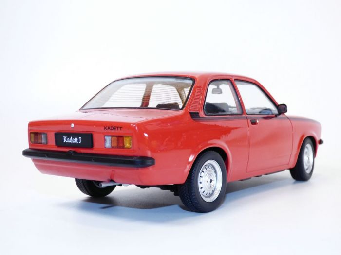 KKDC180672 KK scale 1:18 Opel Kadett C Junior 1976 red/black