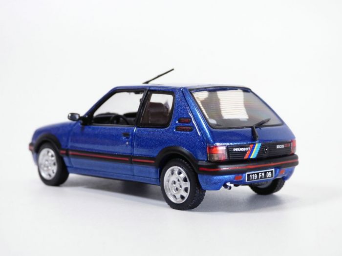 PEUGEOT 205 GTI 1.6l bleu Topaze 1/43 EUR 49,90 - FR