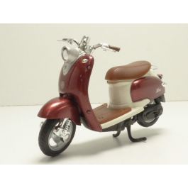 Modellino Yamaha Vino YJ50R 1/6 – Scooter 50cc Giapponese – Colore Vino Rosso – Usato