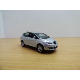 SEAT TOLEDO VS 1999 Gris MINICHAMPS 1:43 de reference