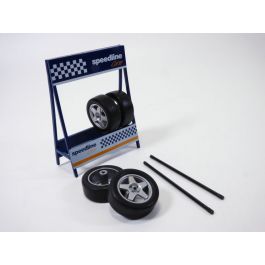 Support à Pneus Métallique Speedline Avec 4 Pneus - Échelle 1:18 - Pour Maquettes De Voitures IXO (réf. 18SET007W)