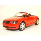 AUDI TT cabriolet rouge 1/18 1998