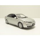 NISSAN PRIMERA gris métallisé 2001 1/43