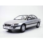 OPEL OMEGA B gris métalisé 1/18 