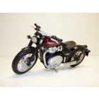 TRIUMPH BONNEVILLE 1200 BOBBER bordeaux 1/18